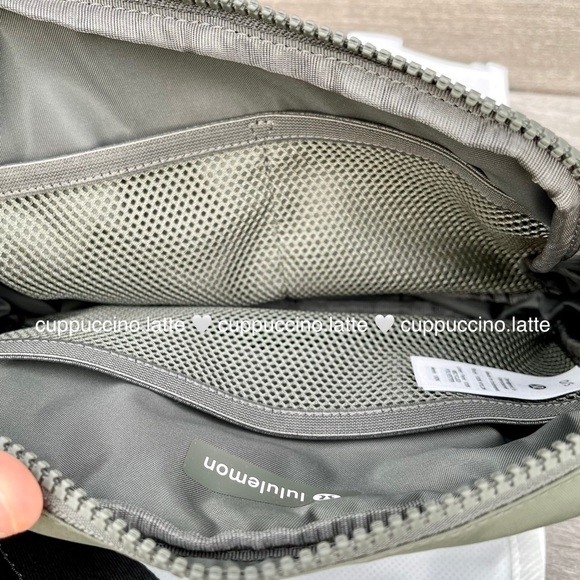 💚NWT💚Lululemon Athletica Everywhere Belt Bag Large in ‘Grey Sage’ - Picture 6 of 15